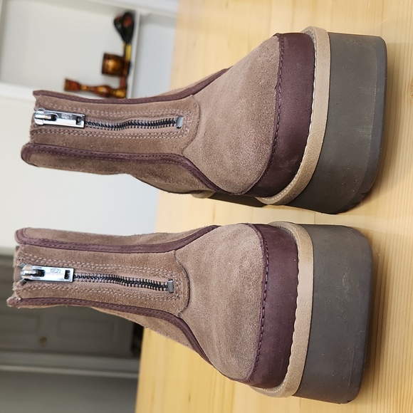 UGG Women's Cityfunc Zip Boots Platform size 8.5 Hickory - Picture 10 of 15